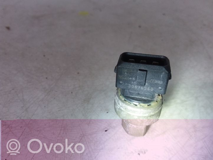 Volvo V50 Air conditioning (A/C) pressure sensor 30676560