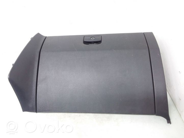 KIA Sorento Glove box set 845413E500