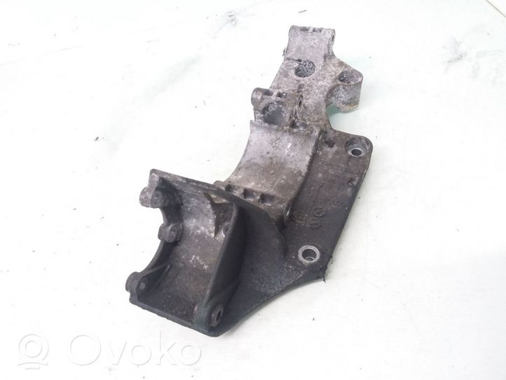 Seat Alhambra (Mk1) Supporto del generatore/alternatore 045903143C