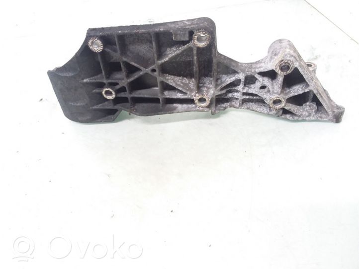 Seat Alhambra (Mk1) Supporto del generatore/alternatore 045903143C