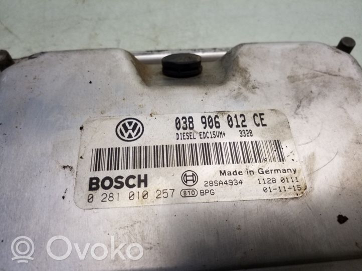 Skoda Fabia Mk1 (6Y) Variklio valdymo blokas 038906012CE