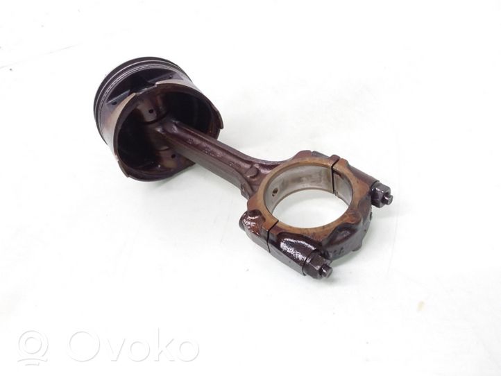 Hyundai Sonata Piston with connecting rod 