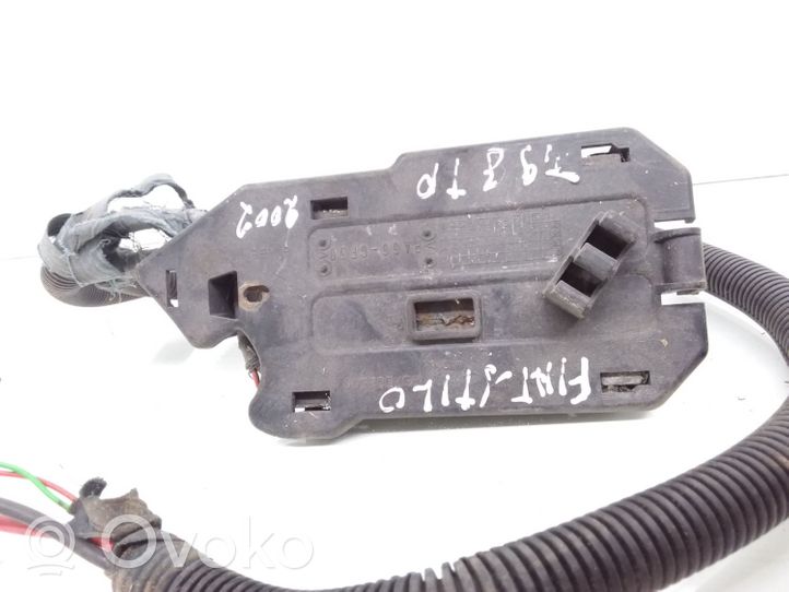 Fiat Stilo Jäähdytyspuhaltimen rele 908001010