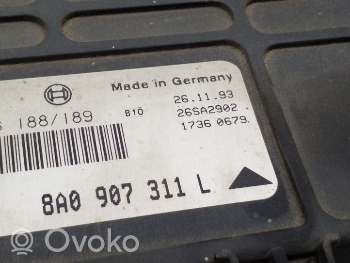 Volkswagen PASSAT B4 Variklio valdymo blokas 8A0907311L