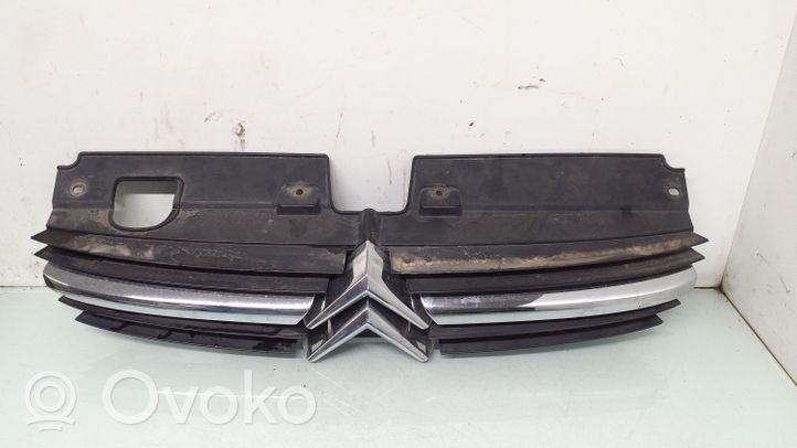 Citroen C5 Maskownica / Grill / Atrapa górna chłodnicy 9636751980