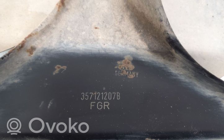 Volkswagen PASSAT B3 Elektryczny wentylator chłodnicy 323959455