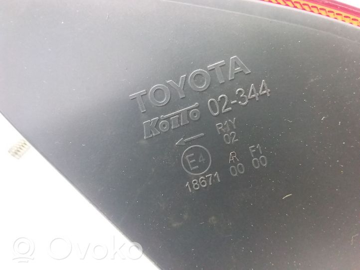 Toyota Auris E180 Feux arrière sur hayon 02344