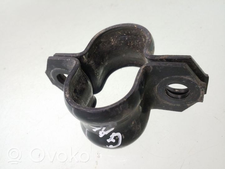 Toyota RAV 4 (XA40) Mocowanie stabilizatora osi tylnej 