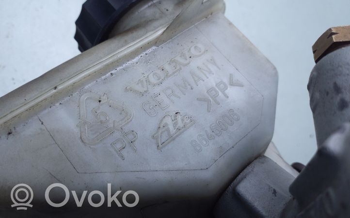 Volvo V70 Brake fluid reservoir 