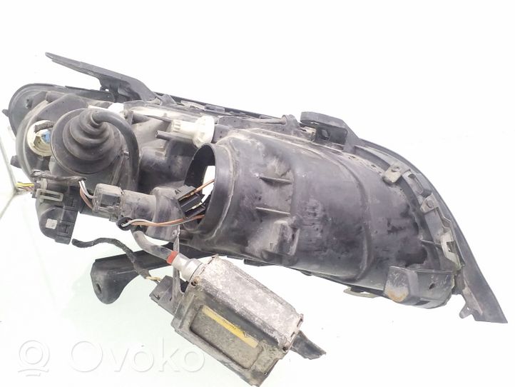 Opel Omega B2 Phare frontale 00745711