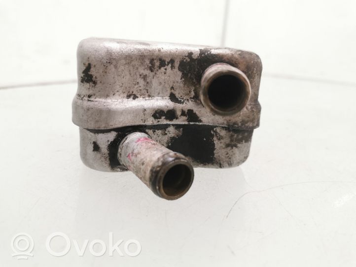 Skoda Octavia Mk2 (1Z) Supporto di montaggio del filtro dell’olio 028117021