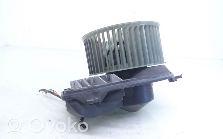 Audi A4 S4 B5 8D Pulseur d'air habitacle 740221233F