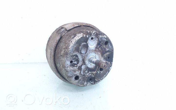 Audi A4 S4 B5 8D Supporto di montaggio del motore 8D0199379J