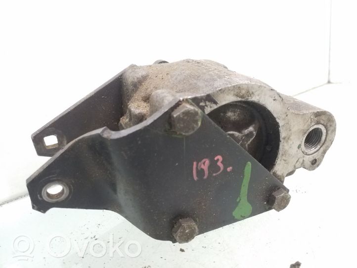 Audi 100 200 5000 C3 Ohjaustehostimen pumppu 035145155B