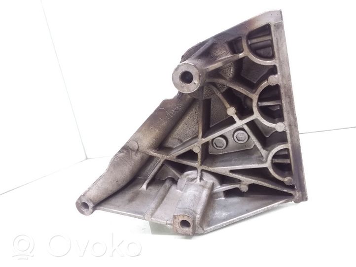 Skoda Rapid (NH) Support, suspension du moteur 03L199207A