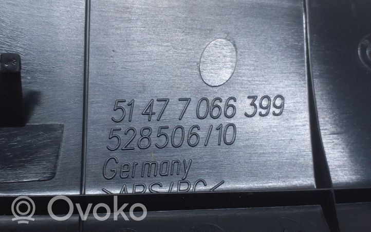 BMW 5 E60 E61 Kita bagažinės apdailos detalė 7066399