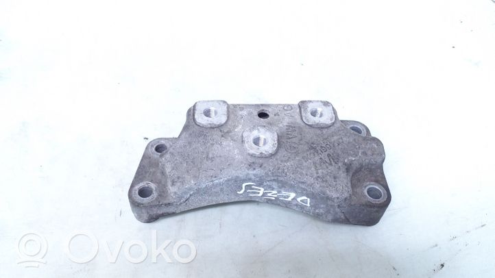 Volkswagen Touran I Supporto di montaggio scatola del cambio 1K0199117AM