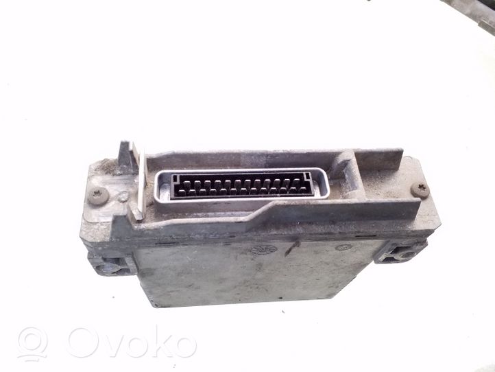 Renault Scenic I Sterownik / Moduł ECU R04080011C