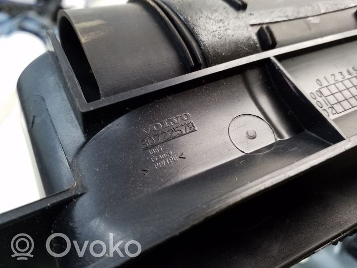 Volvo V50 Ohjauspyörän verhoilu 30680133