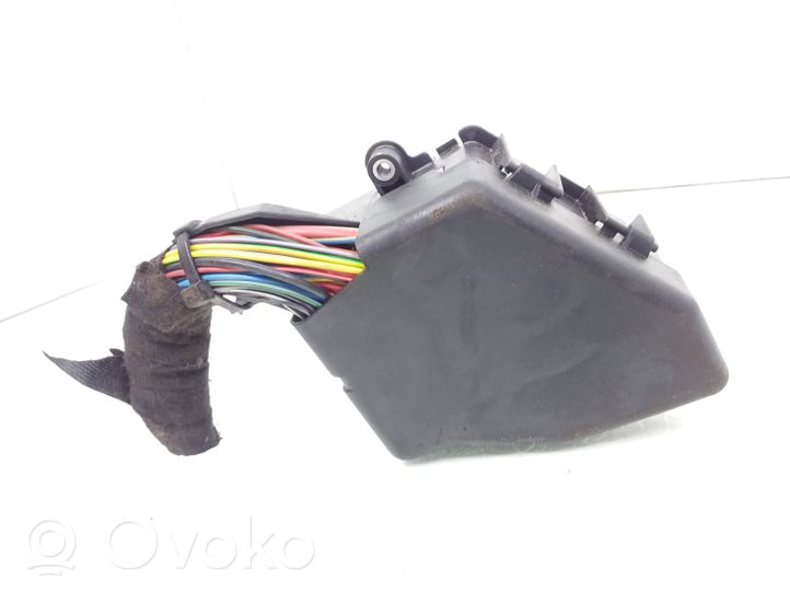 Audi A3 S3 8L Module de fusibles 8D1941824