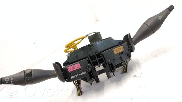 Ford Mondeo Mk III Leva/interruttore dell’indicatore di direzione e tergicristallo 6016537