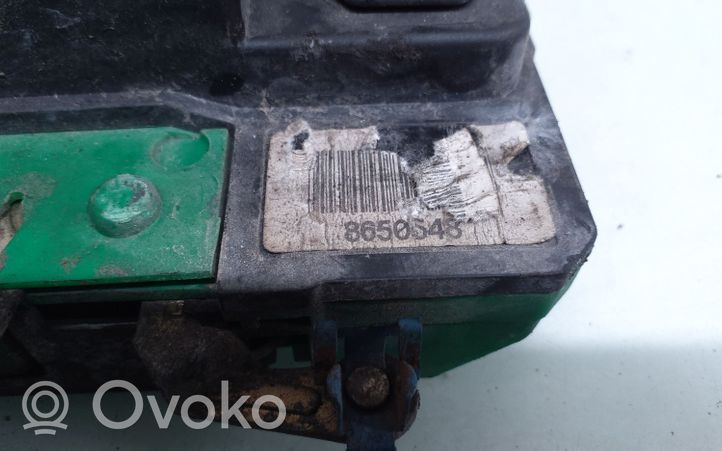 Volvo S80 Priekinė durų spyna 8650548