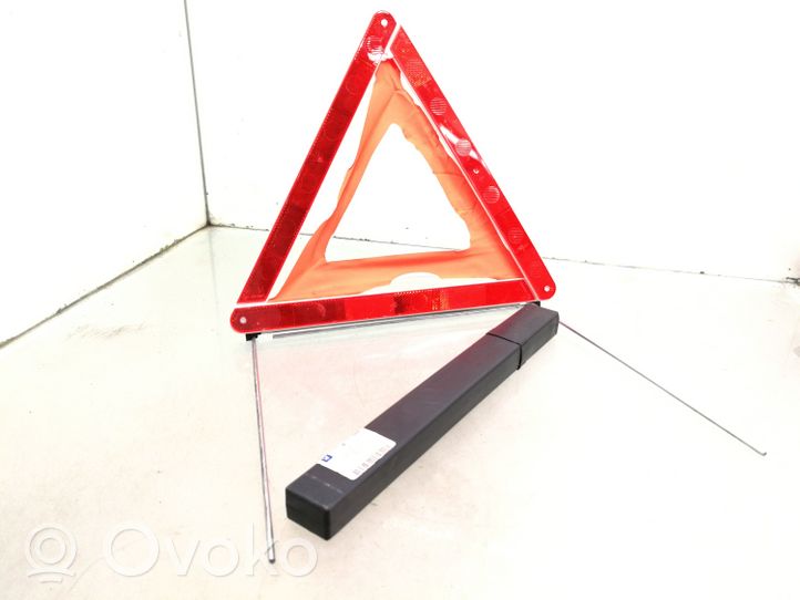 Opel Zafira B Emergency warning sign 1716535