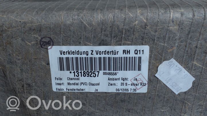 Opel Zafira B Front door card panel trim 13189257
