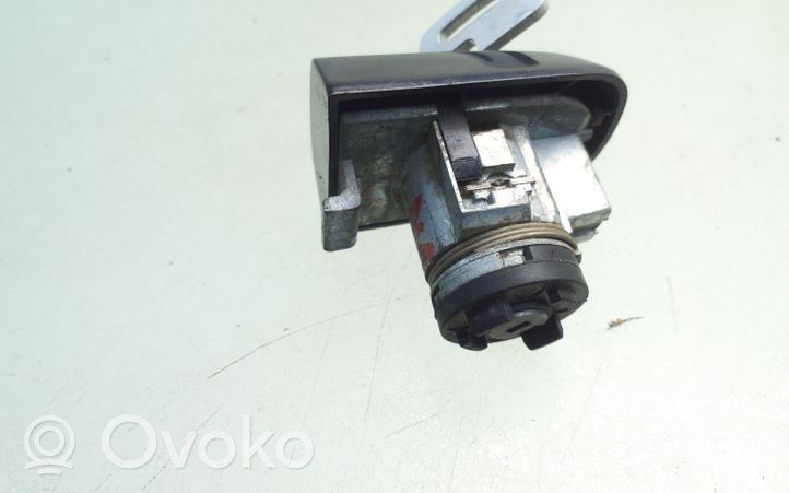 Volvo C30 Etuoven lukko (kahvan vieressä) 30784963