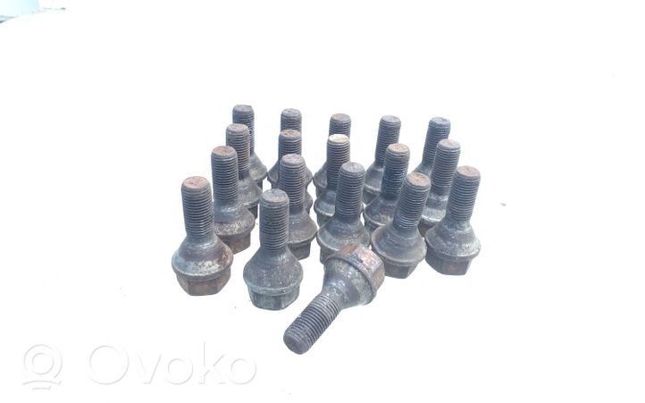 Renault Master II Nuts/bolts 