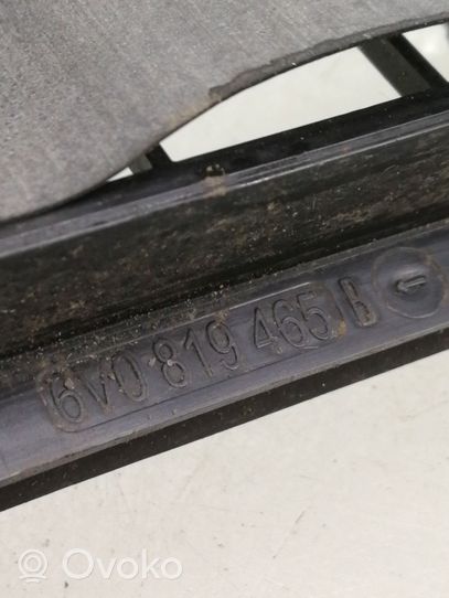 Skoda Fabia Mk3 (NJ) Kratka wentylacyjna pod zderzakiem tylnym 6V0819465B