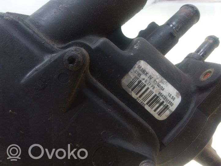 Peugeot 307 Boîtier de thermostat / thermostat 9643211880