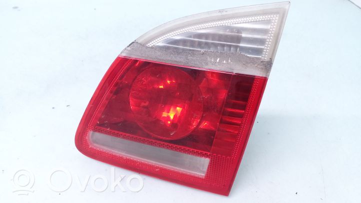 BMW 5 E60 E61 Lampy tylnej klapy bagażnika 6935332