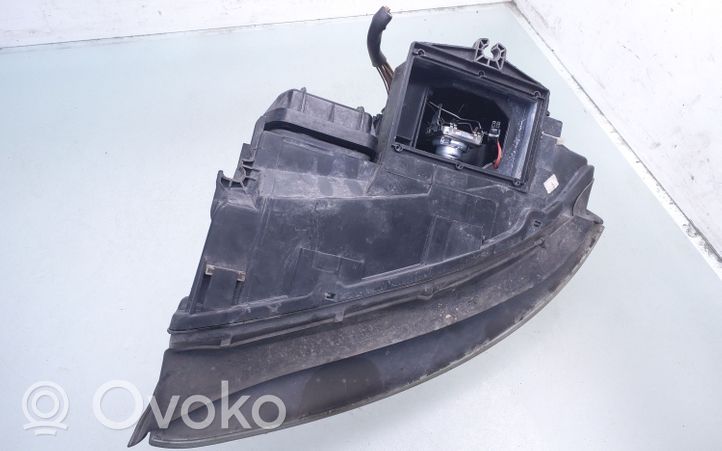 Audi A4 S4 B6 8E 8H Phare frontale 8E0941004AQ