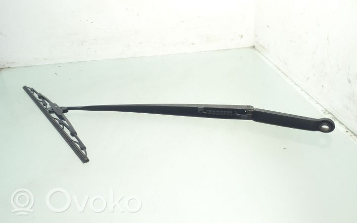 BMW 3 E46 Front wiper blade arm 