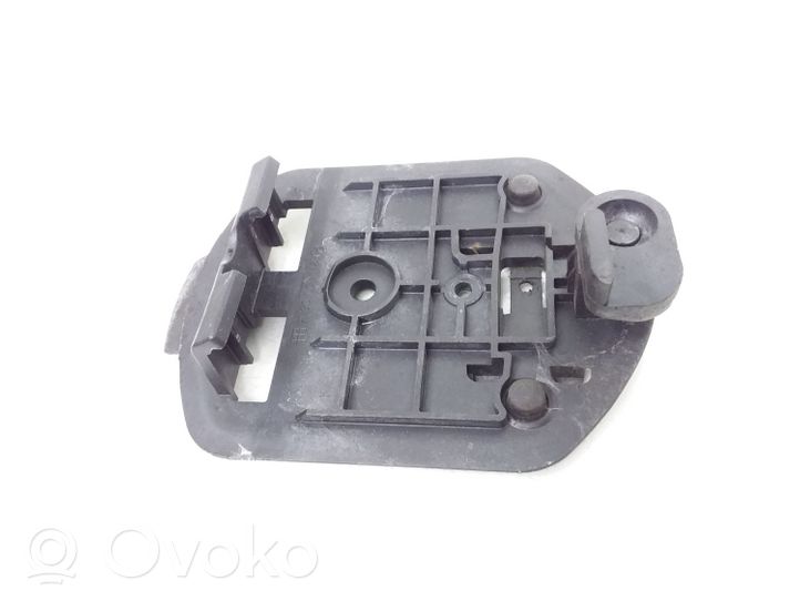 Mercedes-Benz E W211 Staffa supporto del triangolo d’emergenza 2118900514