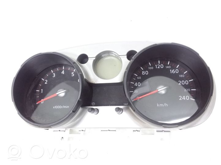 Nissan Qashqai Compteur de vitesse tableau de bord 7300038