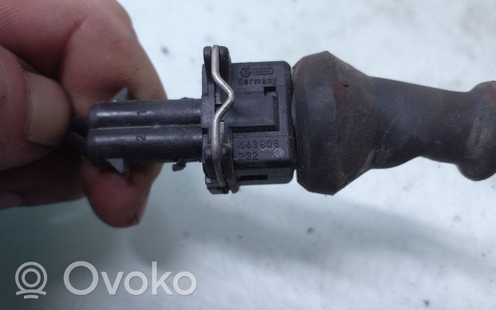 Audi A6 S6 C4 4A Sonde température extérieure 4A0820535A