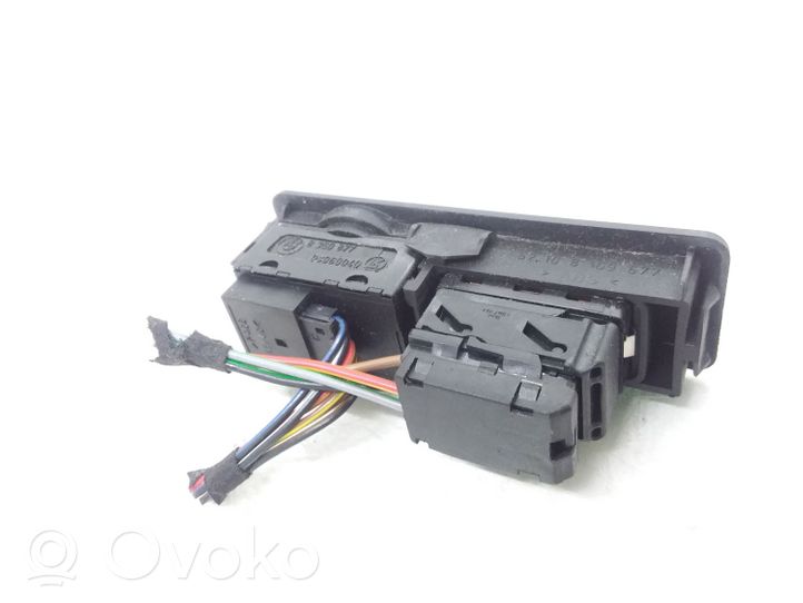 BMW 7 E38 Seat control switch 8360877