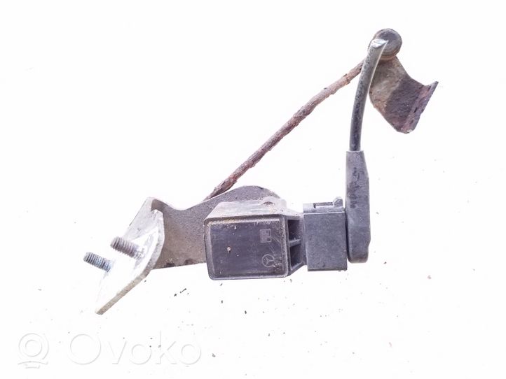 Mercedes-Benz E W211 Sensore di livello faro/fanale A0105427717