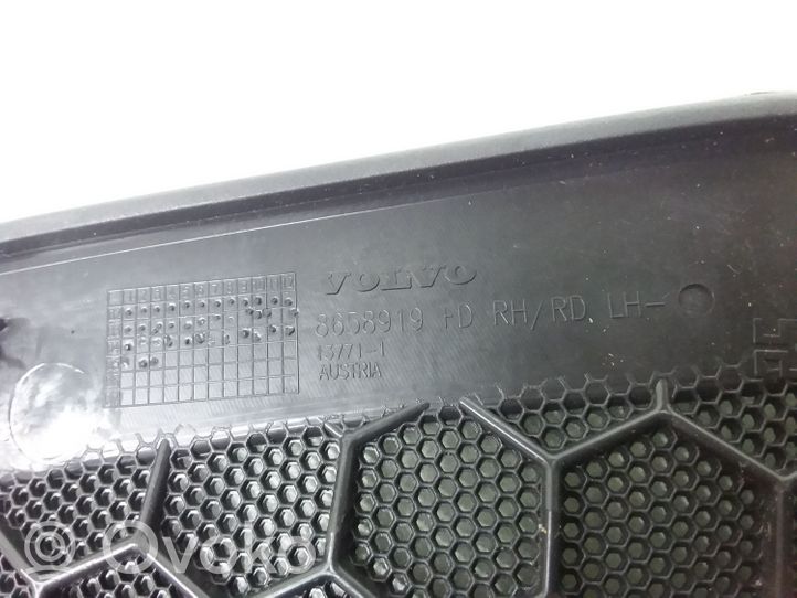 Volvo V50 Grilles, couvercle de haut-parleur porte arrière 8658919