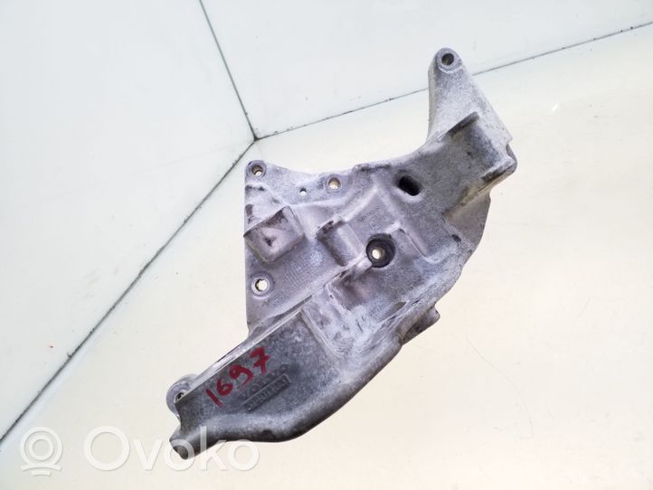 Volvo XC70 Support pompe injection à carburant 31401103