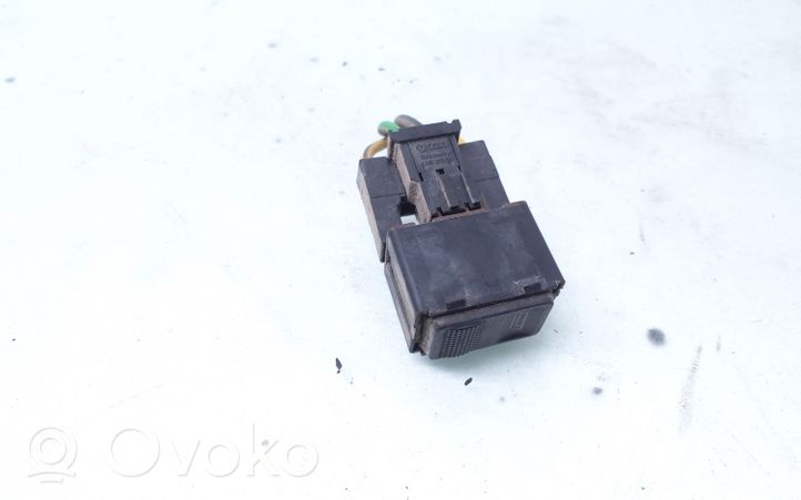 Audi 80 90 S2 B4 Przyciski szyb 893959855