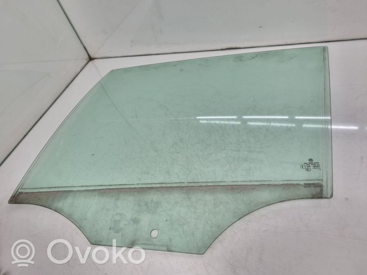 Volkswagen Golf VI Takaoven ikkunalasi 5K6845025C