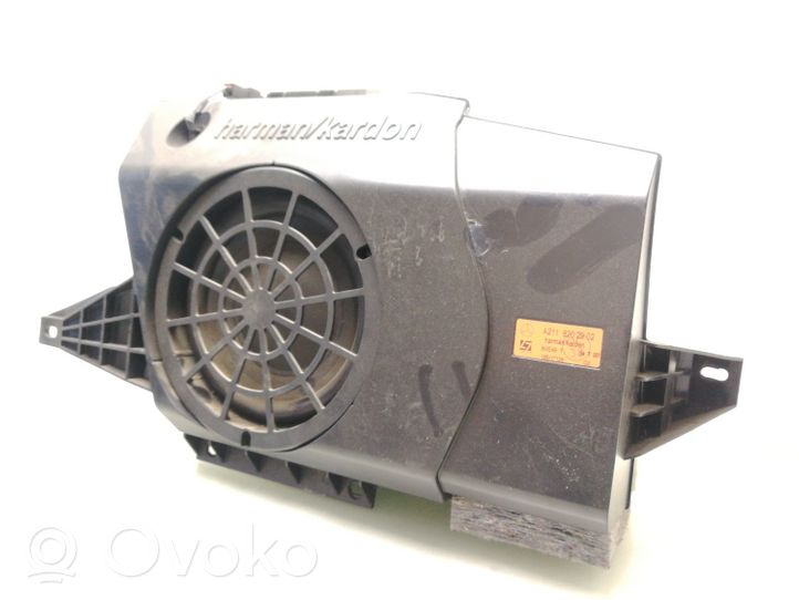 Mercedes-Benz E W211 Altavoz subwoofer A2118202902