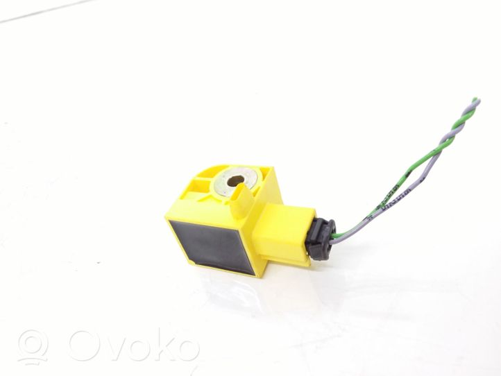 Peugeot 307 CC Airbagsensor Crashsensor Drucksensor 9644904380