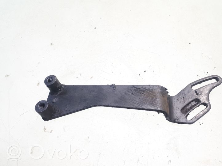 Audi A6 S6 C4 4A Supporto di montaggio della pompa del servosterzo 028145544F