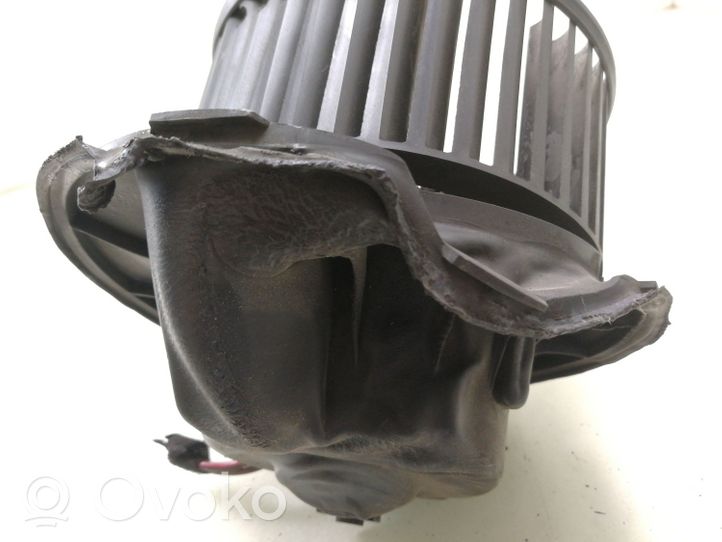 Volkswagen Touran I Heater fan/blower 1K1819015