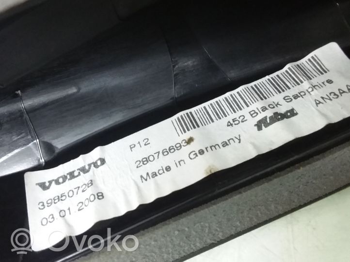 Volvo XC70 Stogo (GPS) antenos dangtelis 39850728