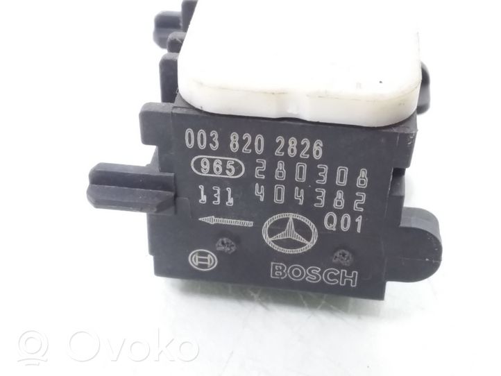Mercedes-Benz R W251 Capteur de collision / impact de déploiement d'airbag 0038202826